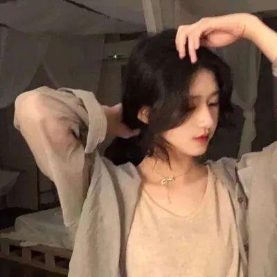 空中的飞鸟