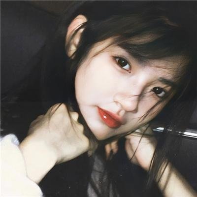 扬眉女导甘比茵